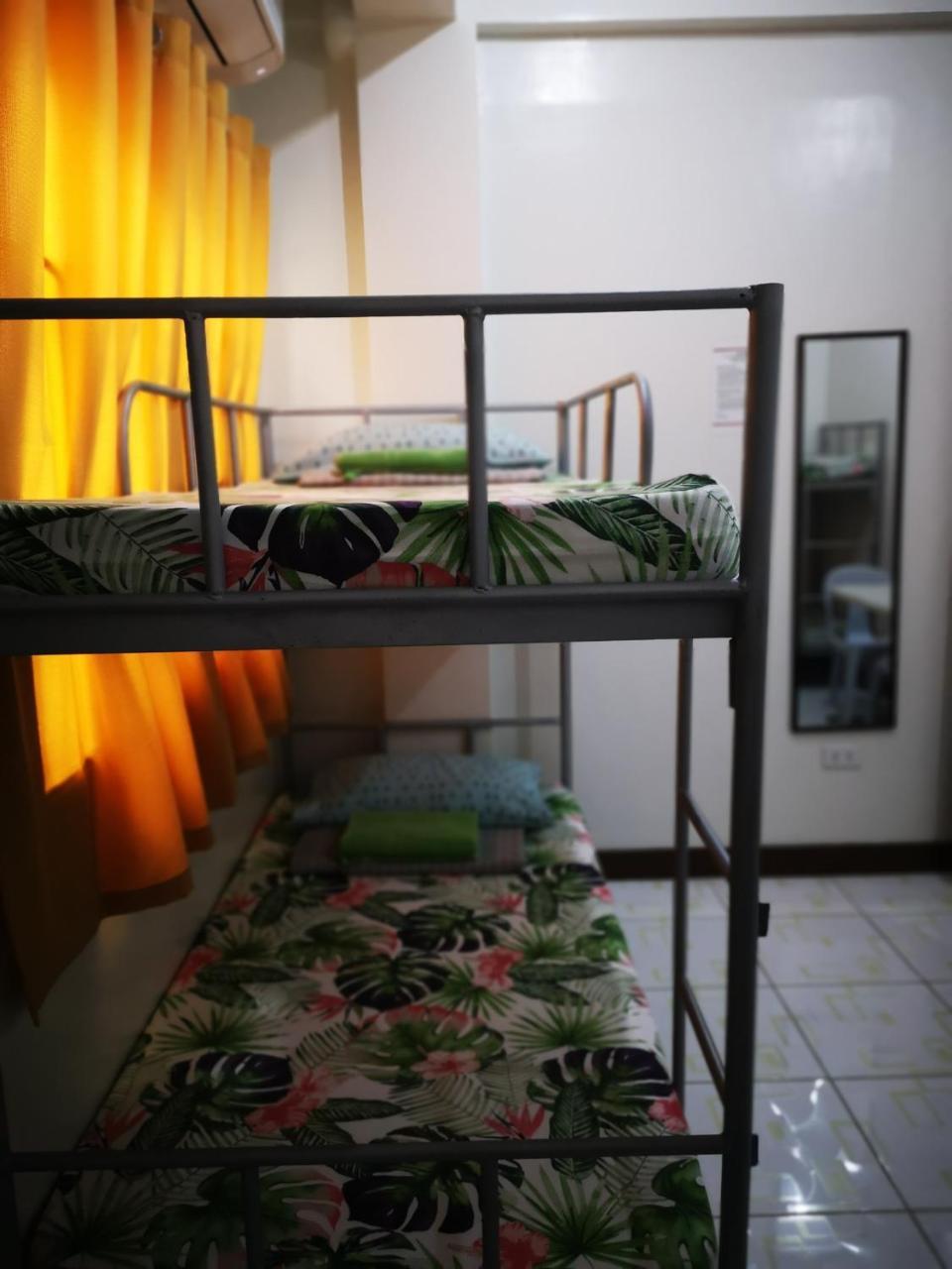 לגאזפי Jdl Residences Hostel מראה חיצוני תמונה
