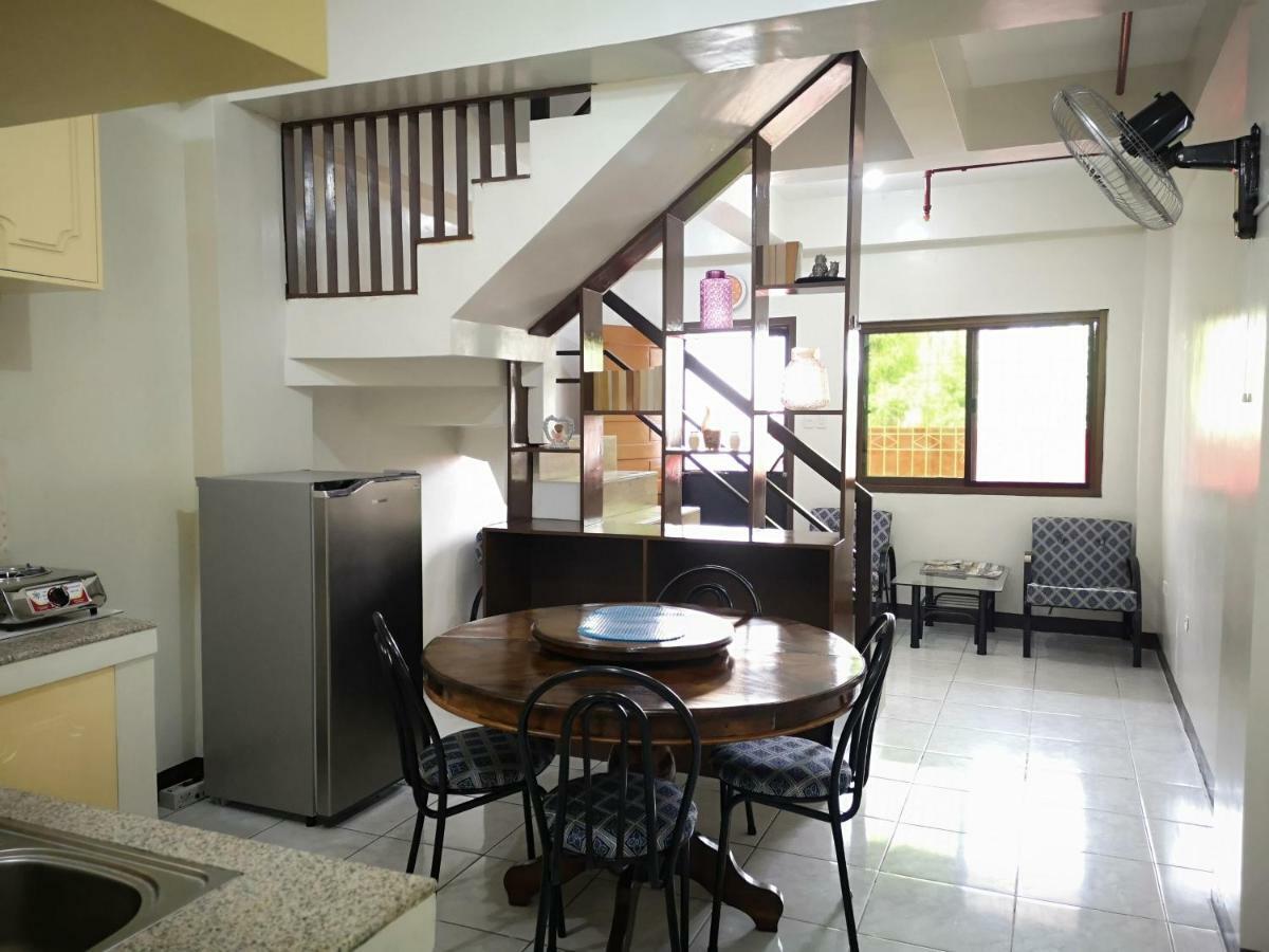 לגאזפי Jdl Residences Hostel מראה חיצוני תמונה